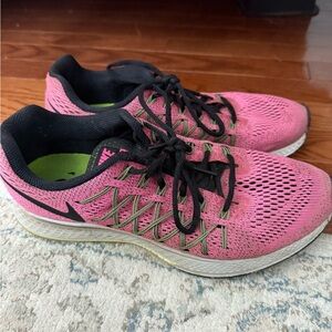 NIKE Running Sneakers